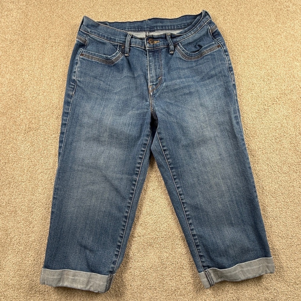 Levi's Women's Blue Denim Capri Jeans Cuffed Size 6 W28